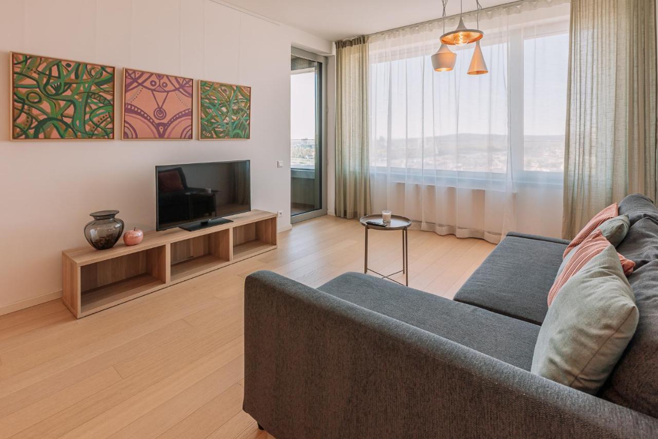 Skau Coral Residence In Sky Park 22 Floor 1Tower Panoramic View Free Parking บราติสลาวา ภายนอก รูปภาพ