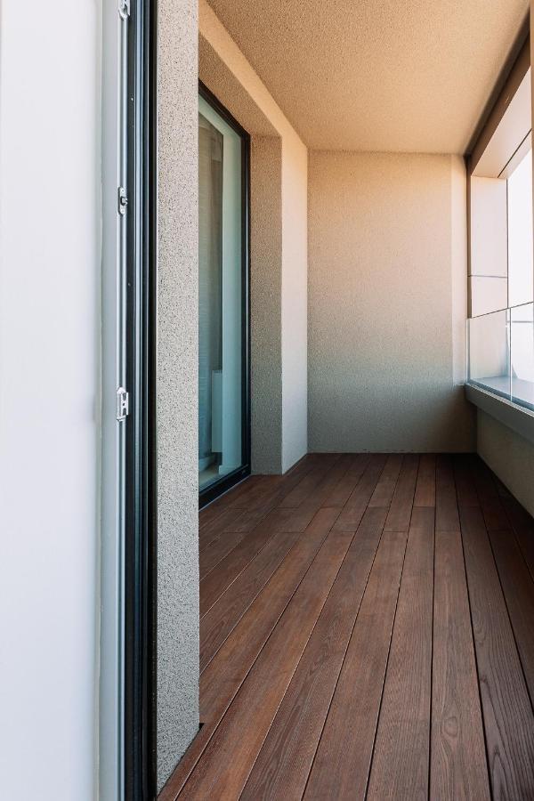 Skau Coral Residence In Sky Park 22 Floor 1Tower Panoramic View Free Parking บราติสลาวา ภายนอก รูปภาพ