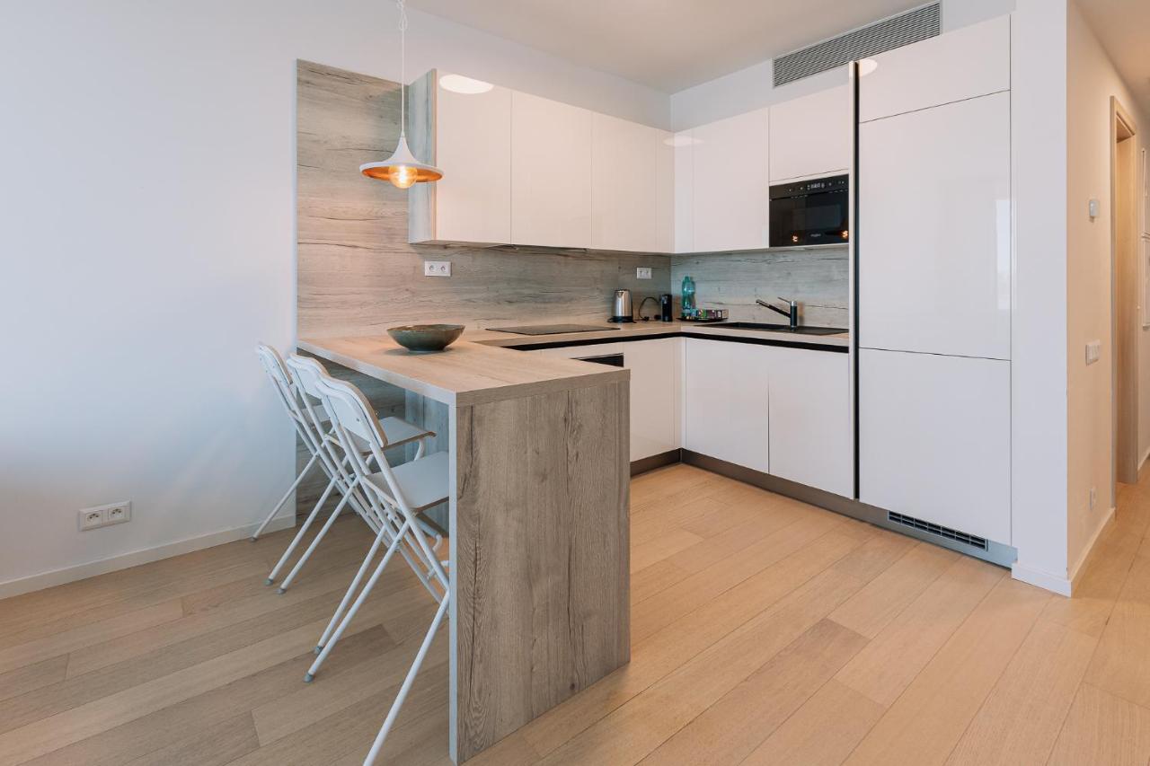 Skau Coral Residence In Sky Park 22 Floor 1Tower Panoramic View Free Parking บราติสลาวา ภายนอก รูปภาพ